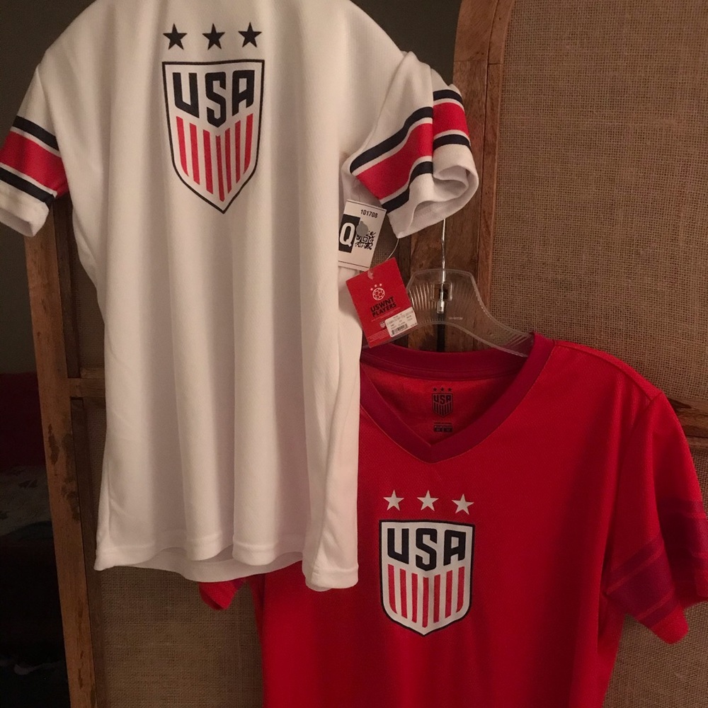 Mia Hamm & Alex Morgan soccer tees bundle